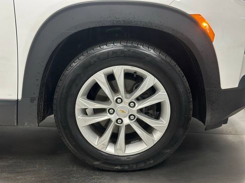 Used 2023 Chevrolet TrailBlazer LS FWD image 27