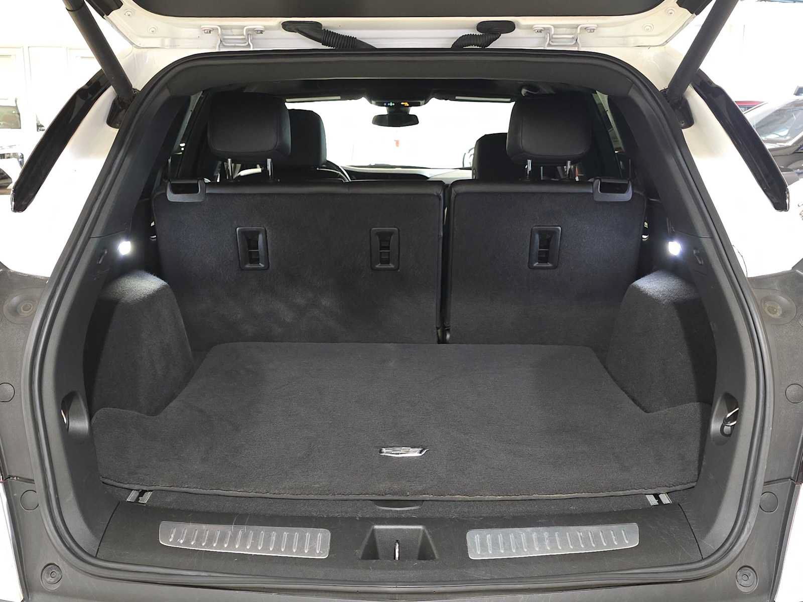 Used 2021 Cadillac XT5 Premium Luxury FWD image 14