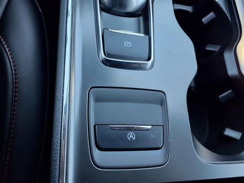 Used 2024 Ford Edge ST-Line image 21