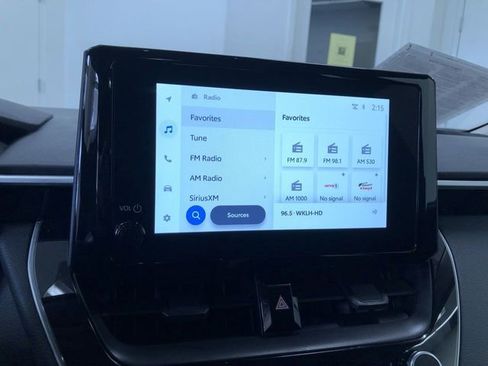 Certified 2025 Toyota Corolla LE image 28