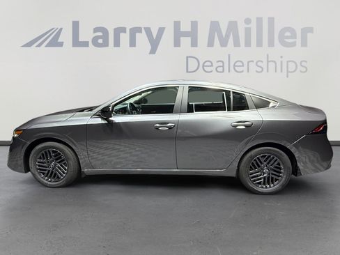 New 2026 Nissan Sentra SV w/ Floor Mat Package FWD image 2