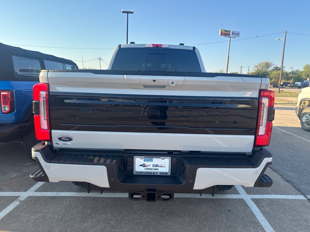 Used 2026 Ford F250 Platinum AWD/4WD image 6