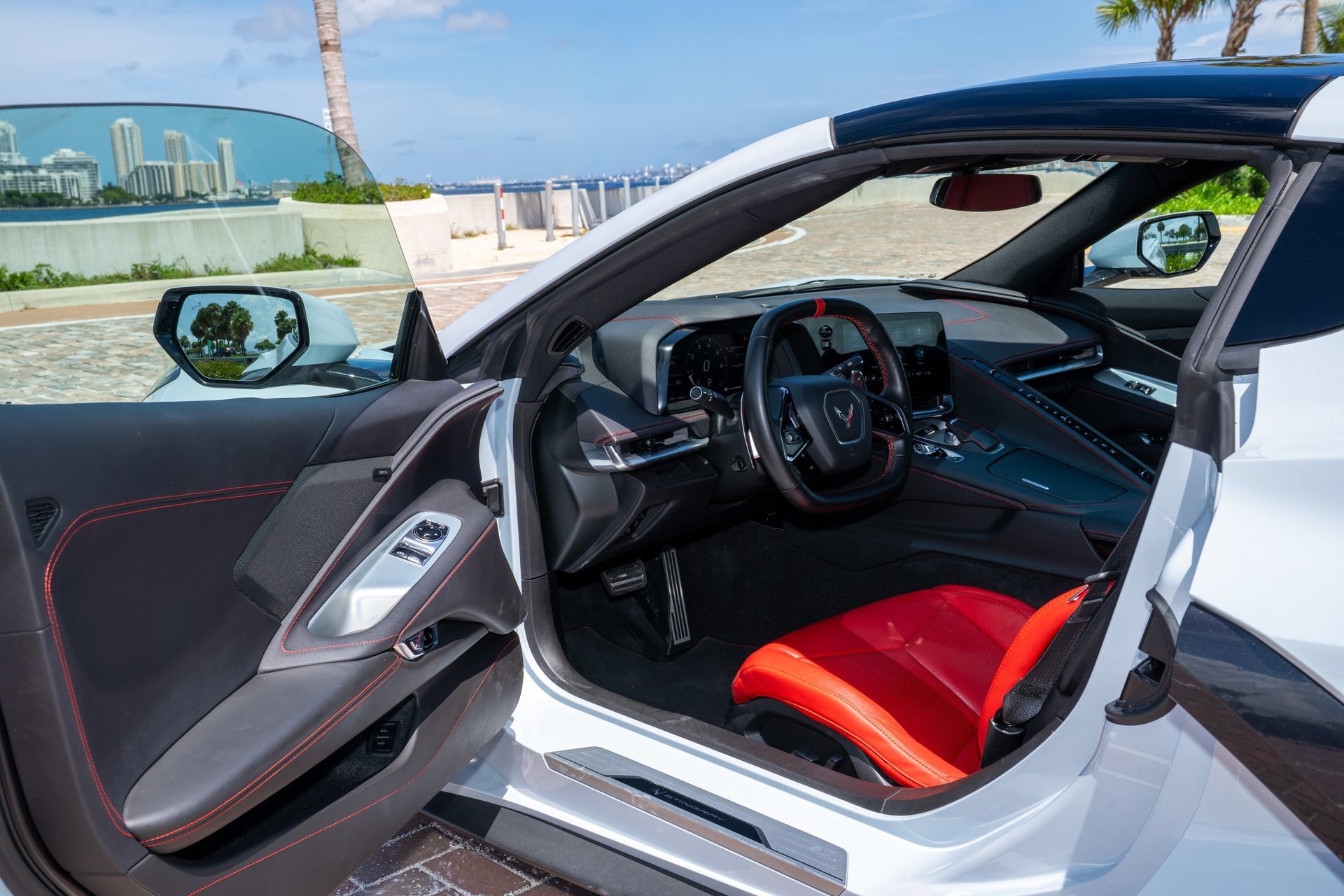 Used 2022 Chevrolet Corvette Stingray Coupe w/ Engine Appearance Package RWD image 20
