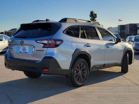 Certified 2025 Subaru Outback Onyx Edition image 4