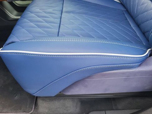 New 2026 Cadillac Vistiq Premium Luxury image 11