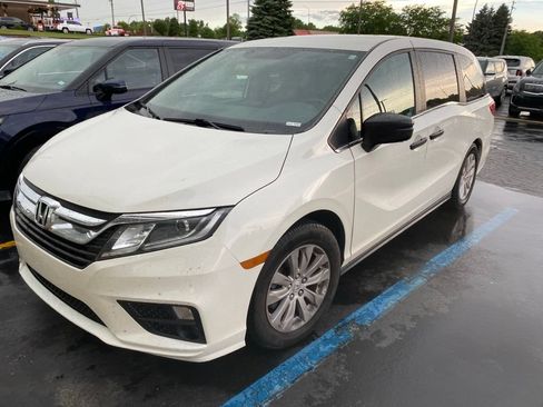 Used 2018 Honda Odyssey LX image 3