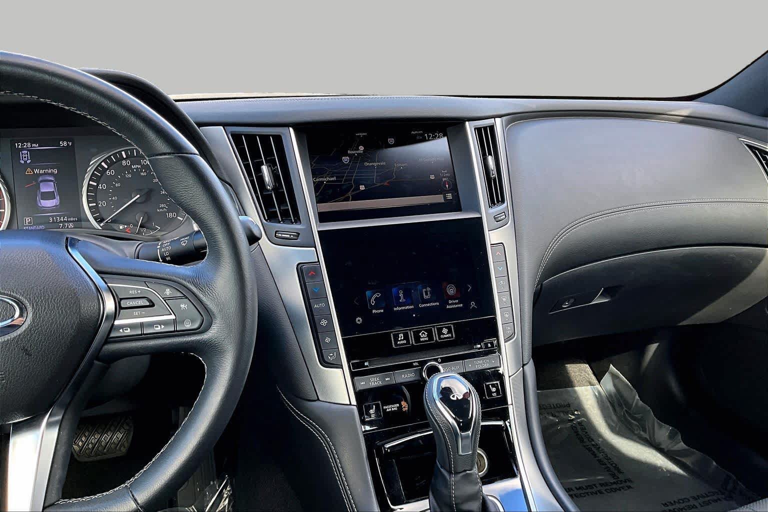 Used 2021 INFINITI Q60 3.0t Luxe w/ Essential Package RWD image 6