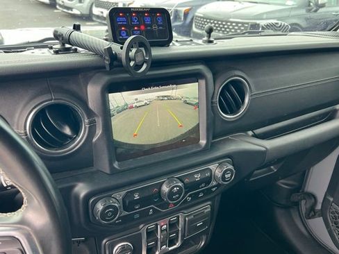 Used 2021 Jeep Wrangler Unlimited Sahara w/ Advanced Safety Group AWD/4WD image 23