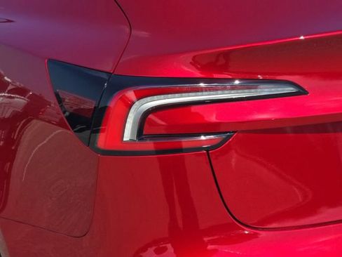 Used 2025 Tesla Model 3 Long Range image 32