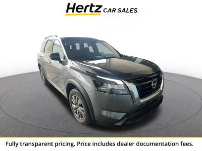 Used 2025 Nissan Pathfinder SV
