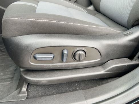 Certified 2023 Chevrolet Blazer LT w/ Convenience Package image 13