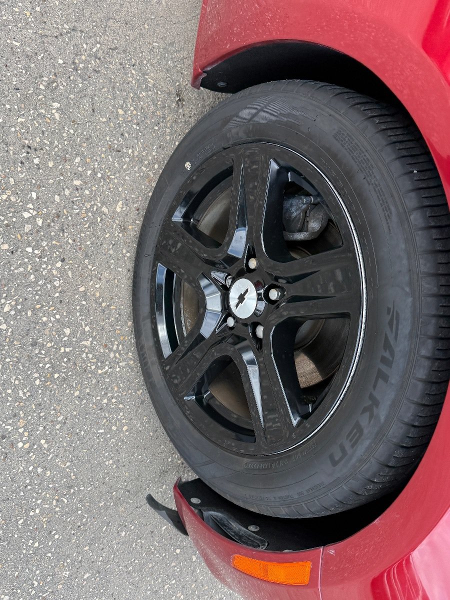 Used 2020 Chevrolet Camaro LT RWD image 11