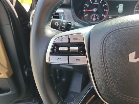 Used 2022 Kia Telluride SX w/ Towing Package FWD image 24