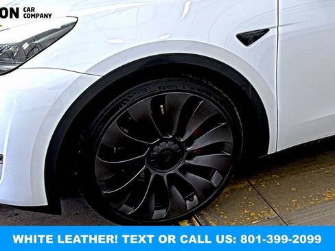 Used 2023 Tesla Model Y Performance AWD/4WD image 8