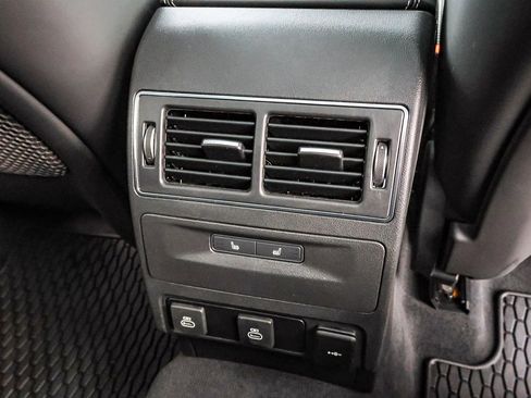 Used 2025 Jaguar F-PACE R-Dynamic S image 21