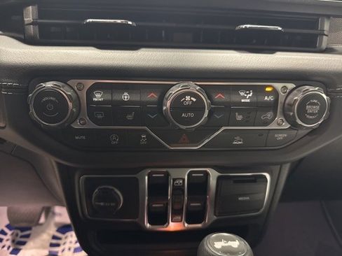 New 2025 Jeep Wrangler Sahara image 25