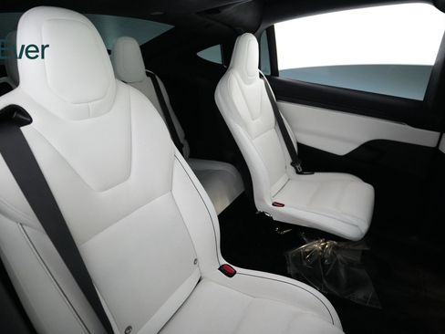Used 2022 Tesla Model X Plaid AWD/4WD image 5
