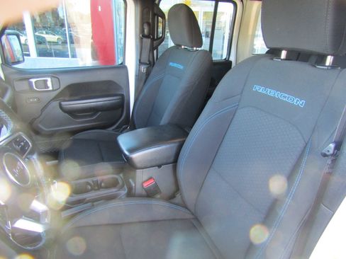 Used 2023 Jeep Wrangler Unlimited Rubicon 4xe w/ Steel Bumper Group image 9