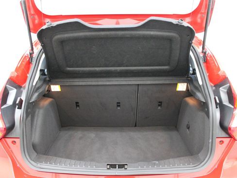Used 2012 Ford Focus SE FWD image 9