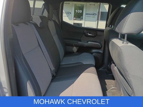Used 2021 Toyota Tacoma TRD Sport w/ Technology Package AWD/4WD image 26