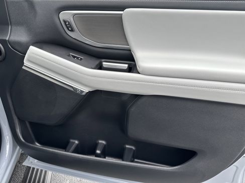 Certified 2025 Ford Expedition Max Platinum w/ Driver's Package image 14