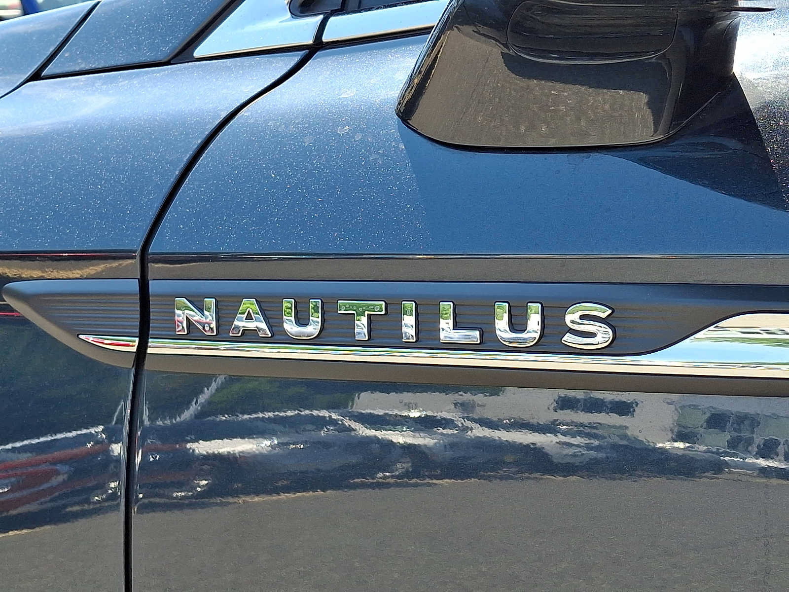Used 2022 Lincoln Nautilus Reserve AWD/4WD image 32