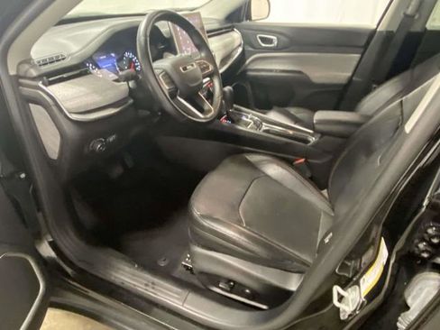 Used 2022 Jeep Compass Latitude image 11