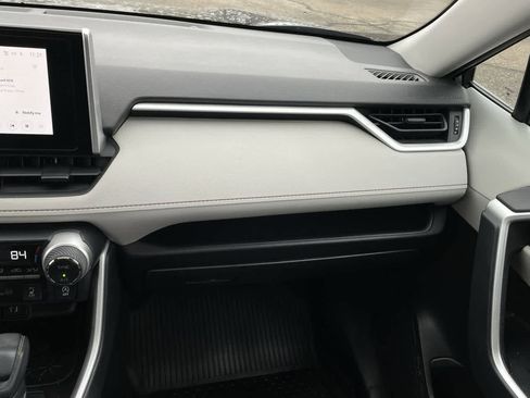 Used 2023 Toyota RAV4 XLE image 16