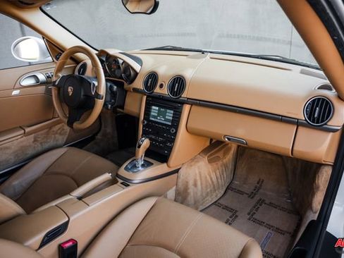 Used 2011 Porsche Cayman image 16