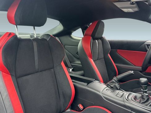 Used 2024 Toyota GR86 TRUENO Edition image 29