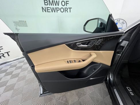 Used 2023 Audi Q8 Premium Plus image 24