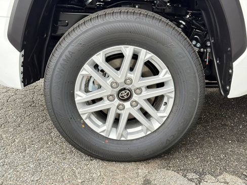 New 2026 Toyota Tundra SR5 RWD image 17
