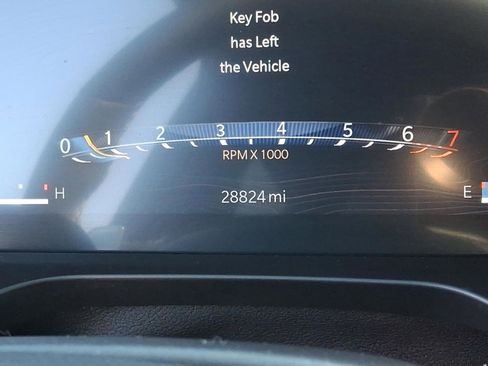 Certified 2023 Jeep Grand Cherokee Altitude image 8