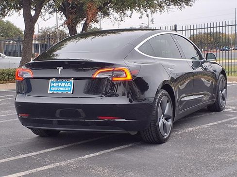 Used 2019 Tesla Model 3 Standard Range Plus image 5