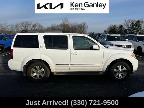 Used 2012 Nissan Pathfinder Silver image 4