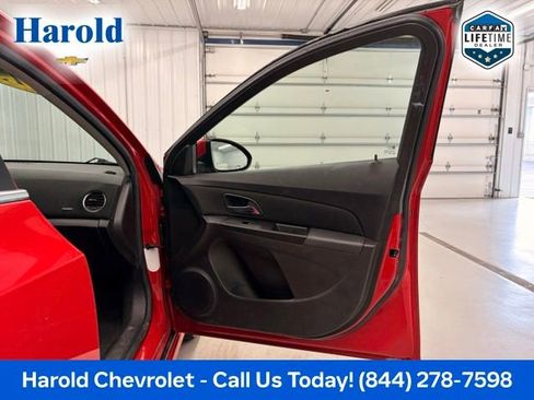 Used 2013 Chevrolet Cruze LT w/ RS Package FWD image 10