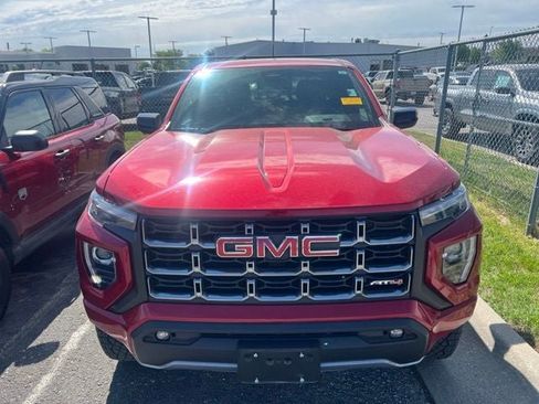 Used 2024 GMC Canyon AT4 w/ Canyon Safety Plus Package AWD/4WD image 2