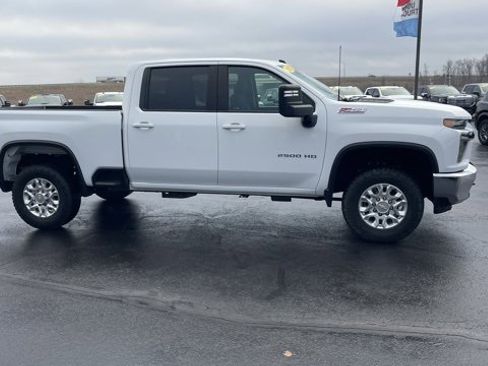 Used 2023 Chevrolet Silverado 2500 LT image 7