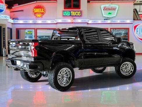 Used 2024 Chevrolet Silverado 1500 RST w/ Z71 Off-Road Package AWD/4WD image 3
