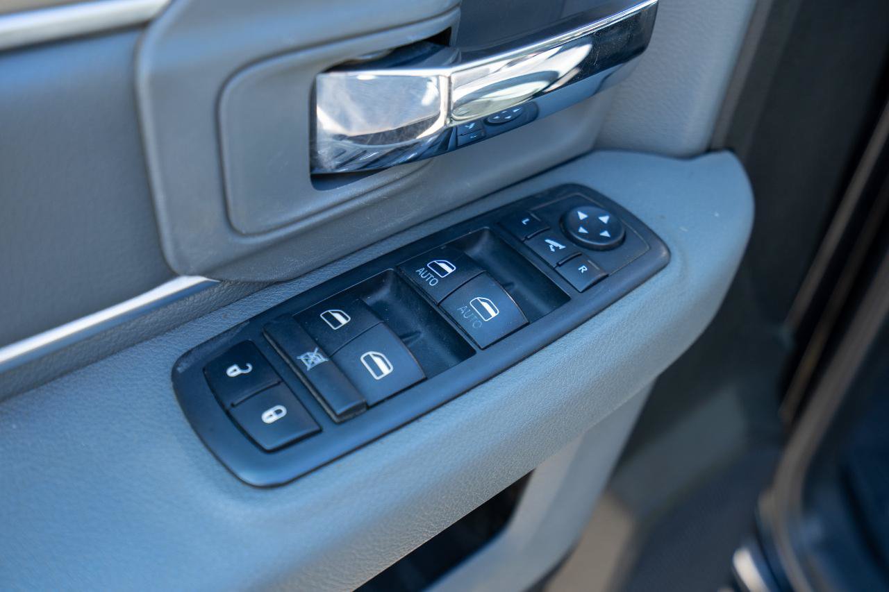Used 2019 RAM 1500 Warlock AWD/4WD image 15