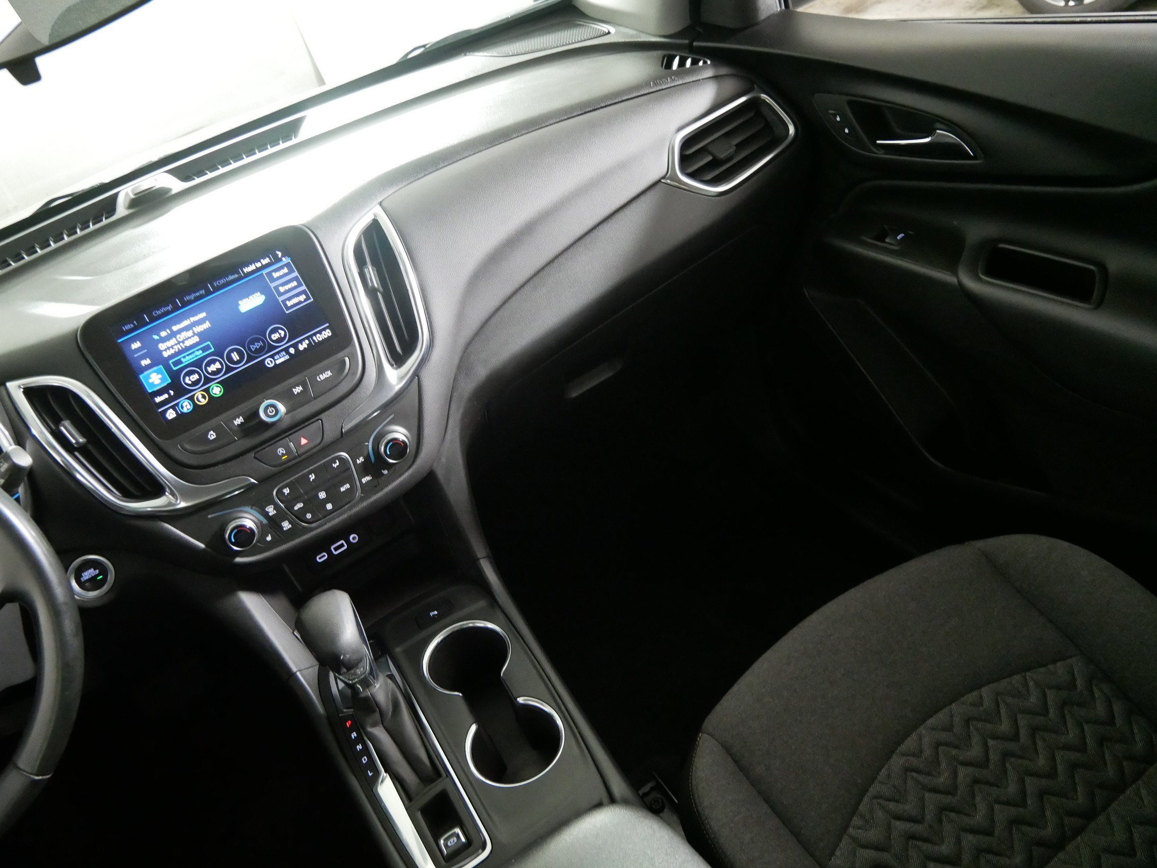 Used 2024 Chevrolet Equinox LT AWD/4WD image 11