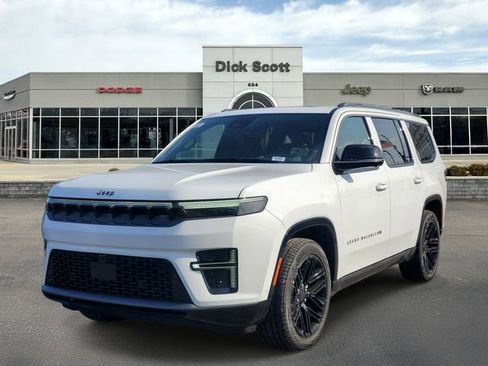 New 2026 Jeep Grand Wagoneer Limited AWD/4WD image 2