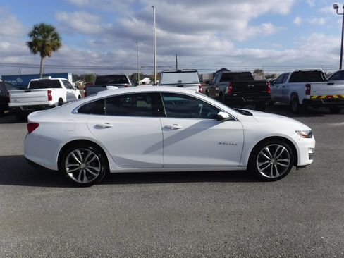 Used 2023 Chevrolet Malibu LT image 3