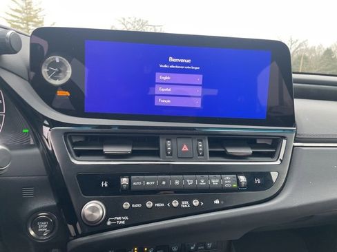 Used 2025 Lexus ES 350 Luxury image 9