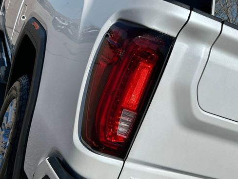 Used 2023 GMC Sierra 2500 Denali w/ Denali Ultimate Package image 27