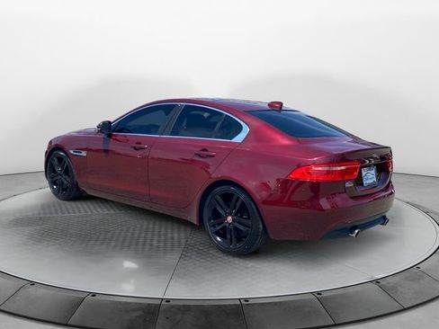 Used 2017 Jaguar XE Prestige RWD image 3