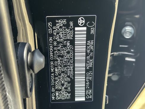 Certified 2025 Toyota Corolla LE FWD image 25