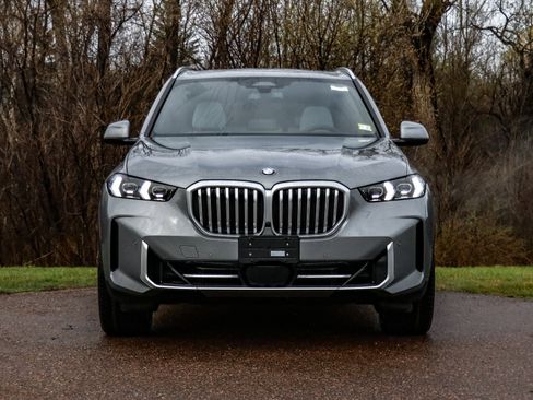 New 2026 BMW X5 xDrive40i w/ Climate Comfort Package AWD/4WD image 4