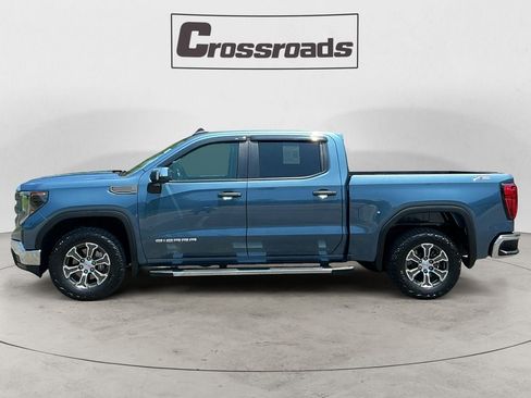 Used 2024 GMC Sierra 1500 Pro w/ Pro Value Package AWD/4WD image 2