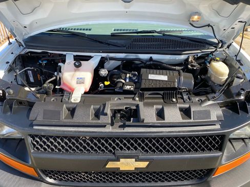 Used 2017 Chevrolet Express 2500 LS image 34